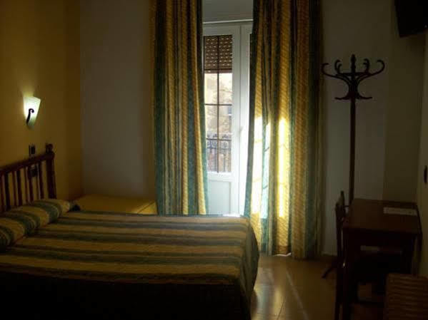 פלאסנסיה Hostal Muralla מראה חיצוני תמונה