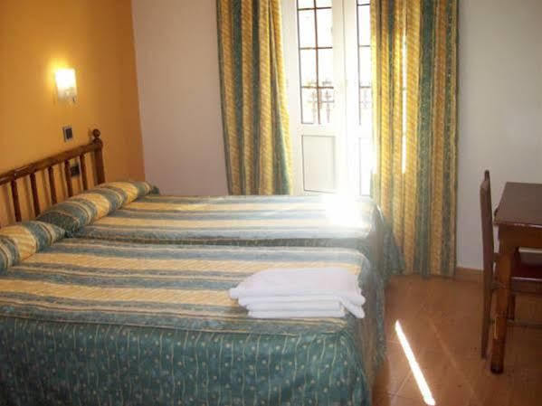 פלאסנסיה Hostal Muralla מראה חיצוני תמונה