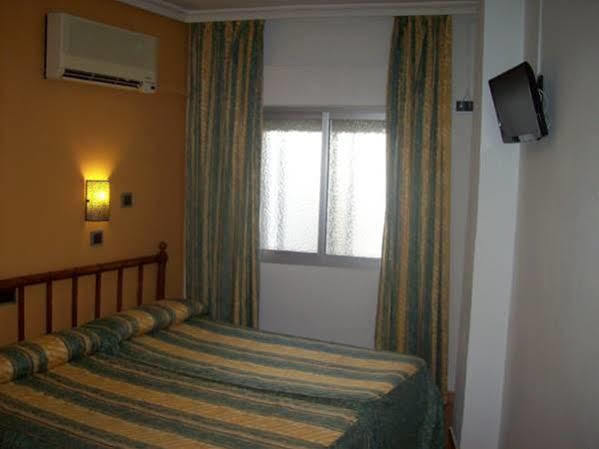 פלאסנסיה Hostal Muralla מראה חיצוני תמונה